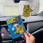 ⁦زينة معلقة للعلاج العطري الداخلي على شكل زهرة الياسمين والشاي الأخضر، بتصميم سيارة متأرجحة ديناميكية على شكل سيارة، برسومات كرتونية.⁩ - الصورة ⁦4⁩